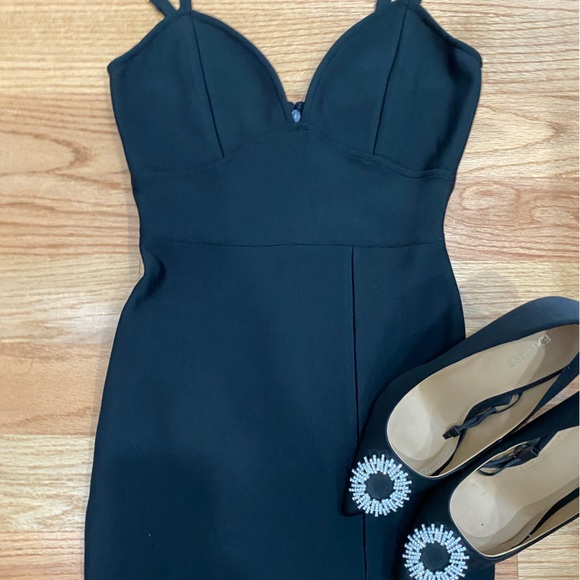 Cute and sexy bandage dress - Picture 2 of 3